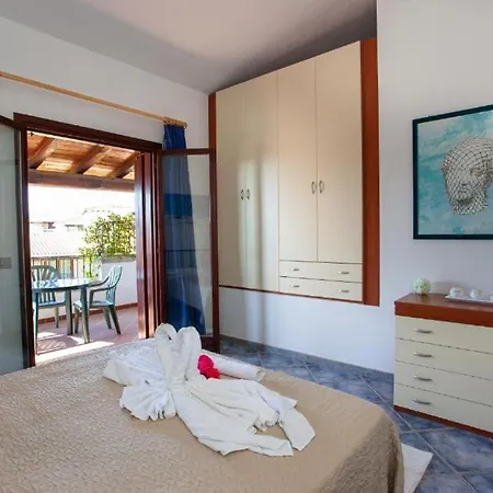 Casa Sassi With Swimming Pool, 2 Bedrooms *